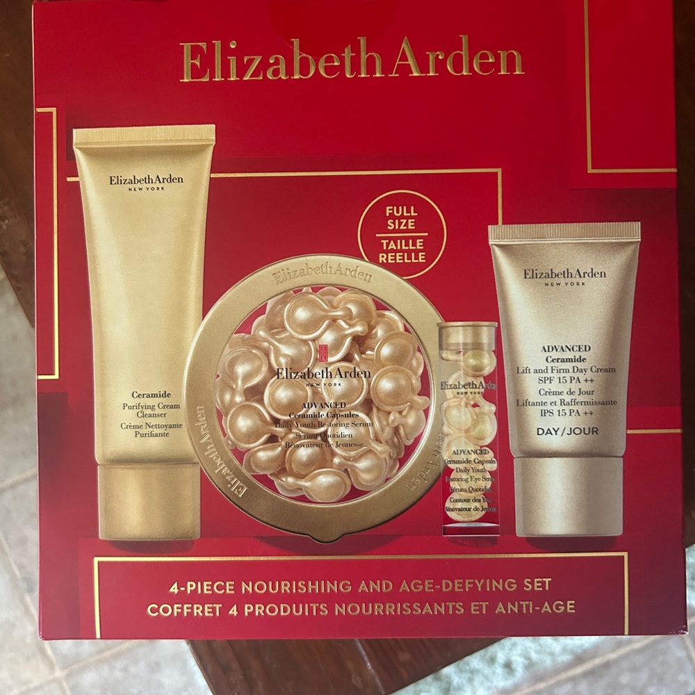 Elizabeth Arden Advanced Ceramide 4 Piece Set - Red & Gold